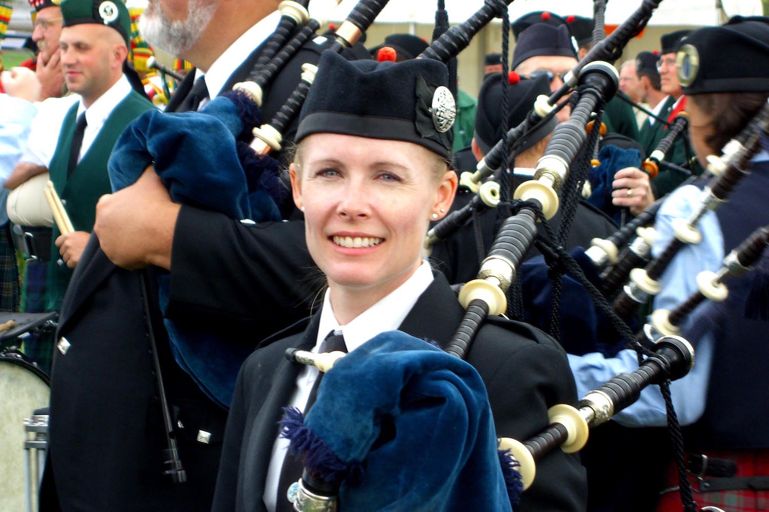 Anne with bagpipes