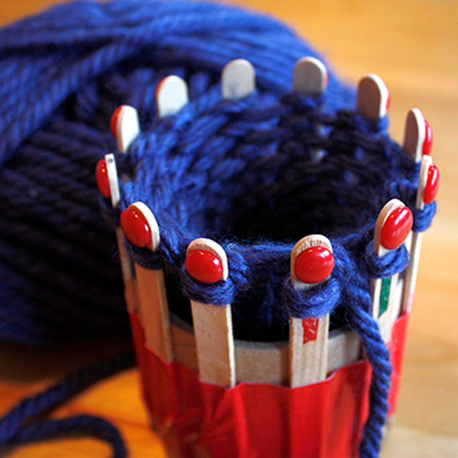 Knitting Without Needles - Tiny Dots for Tiny Tots - Loom Knitting